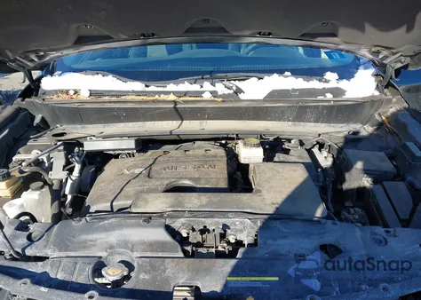 2018 Nissan Pathfinder Sv z USA, uszkodzony, nr VIN 5N1DR2MN8JC630109